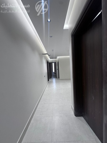 Photo by Daniel J. Schwarz